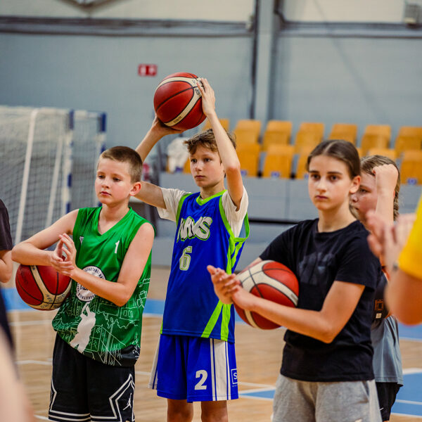 Kā apspēlēt aizsargu?