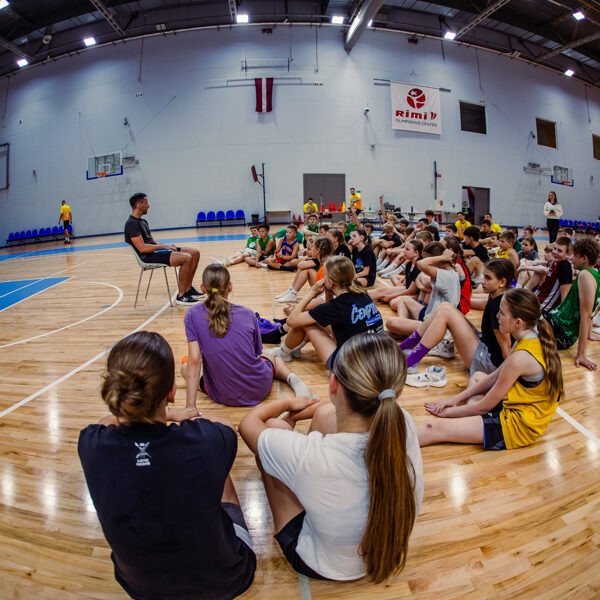 Kā apspēlēt aizsargu?