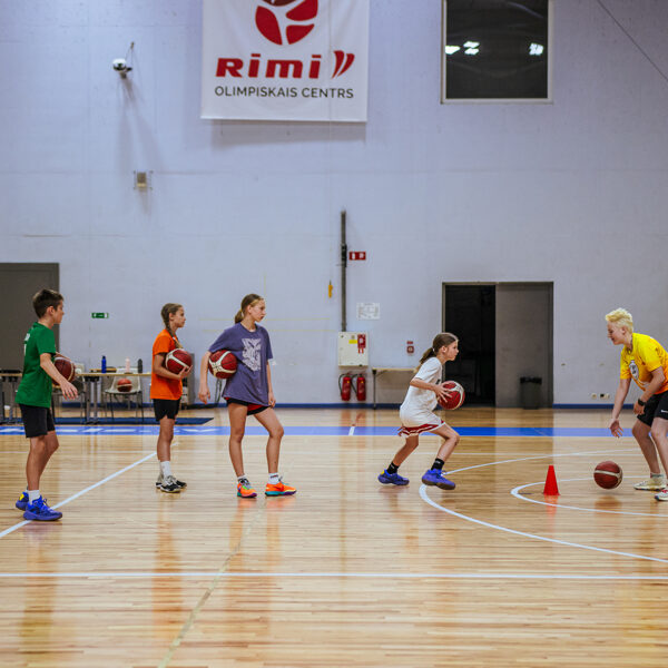 Kā apspēlēt aizsargu?