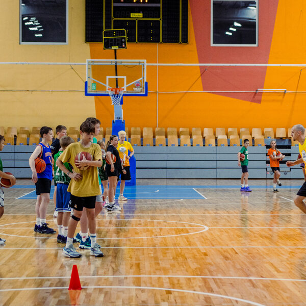 Kā apspēlēt aizsargu?