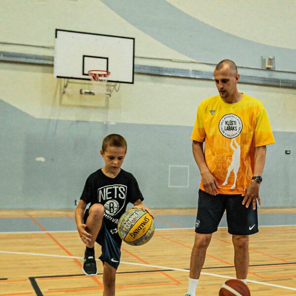 Pirmā pieredze basketbolā