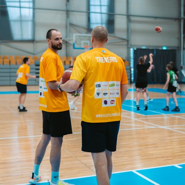 Basketbola treniņš ar Kļūsti Labāks 2025