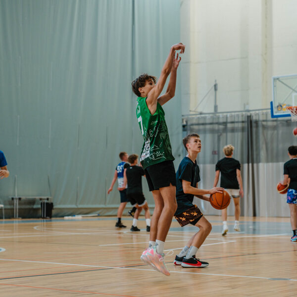 SKILL BASKETBOLA TRENIŅŠ + BALLZY BASKETBALL VIESIS - VEF RĪGA GALVENAIS TRENERIS MĀRTIŅŠ