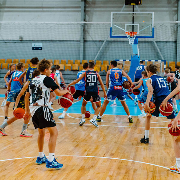 Kļūsti Labāks vasara 2025 - noslēdzošais basketbola treniņš Rimi Olimpiskajā centrā