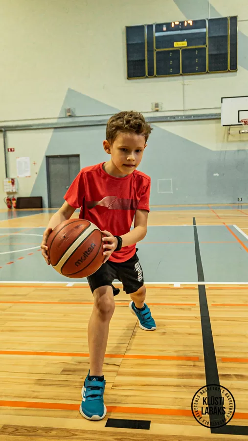 Pirmā pieredze basketbolā