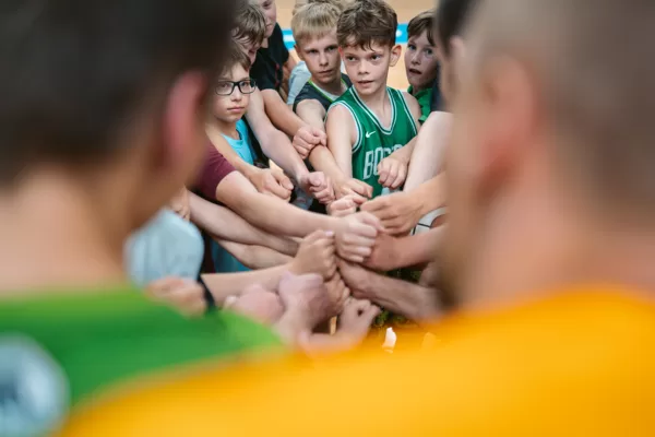 Basketbola treniņš ar Kļūsti Labāks 2025